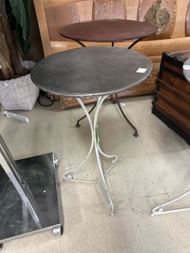 16" Round French Bistro Table