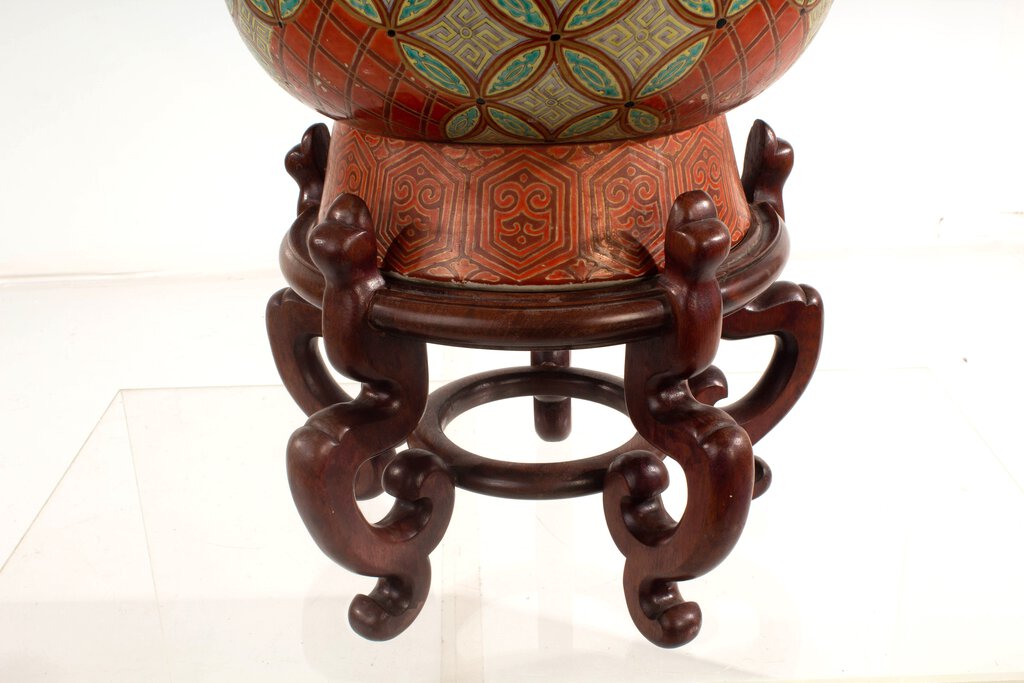 Large Imari Vase on Lacquered Stand