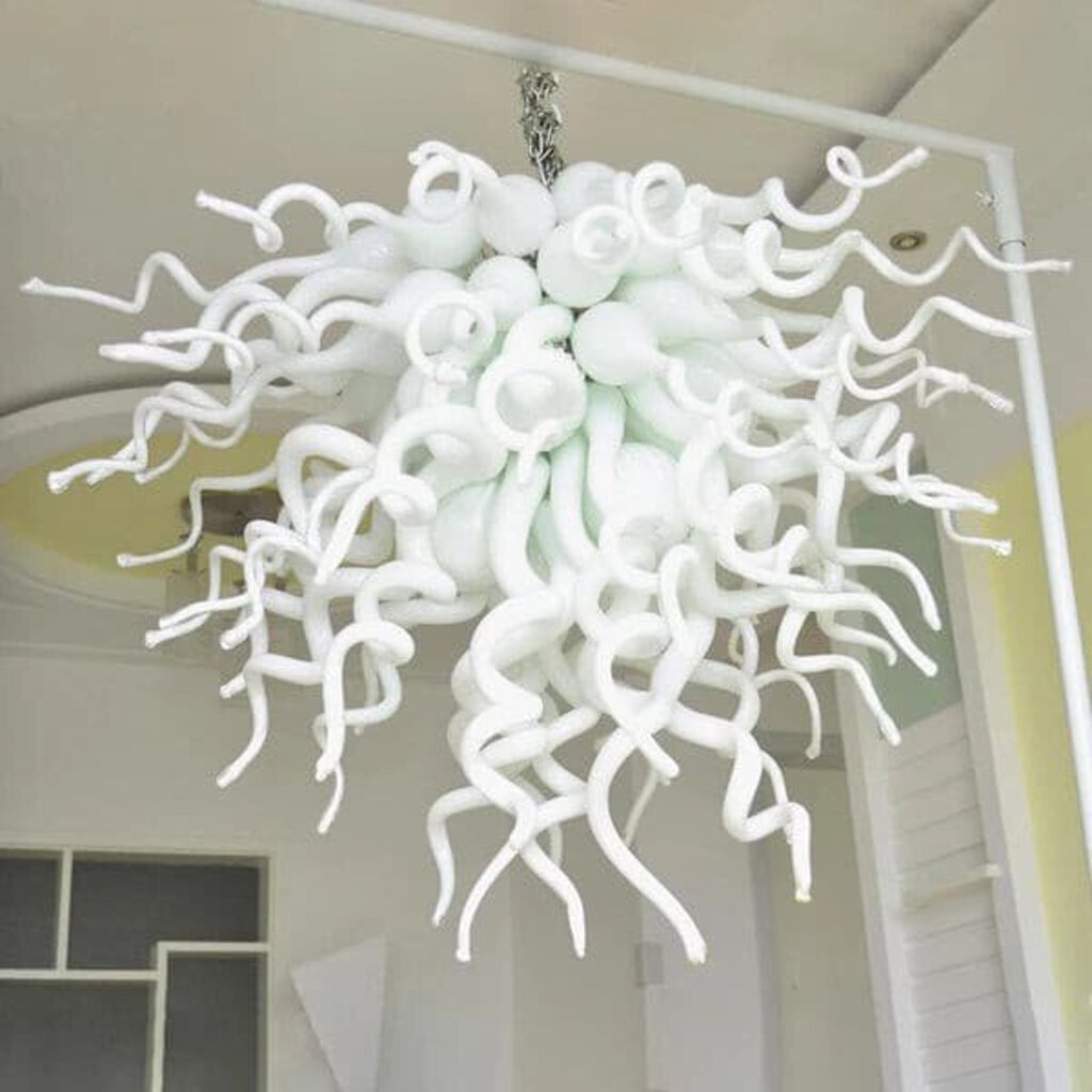 Dale Chihuly Inspired White Blown Murano Glass Chandelier