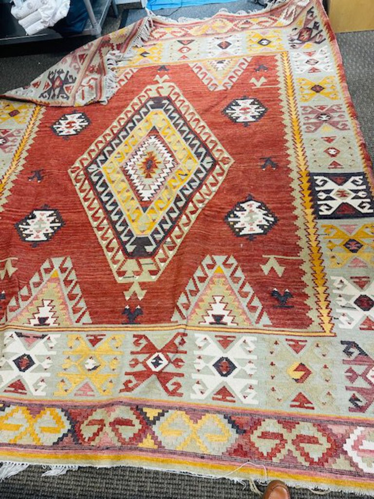 Turkish Anatolian Kilim Rug 120x95