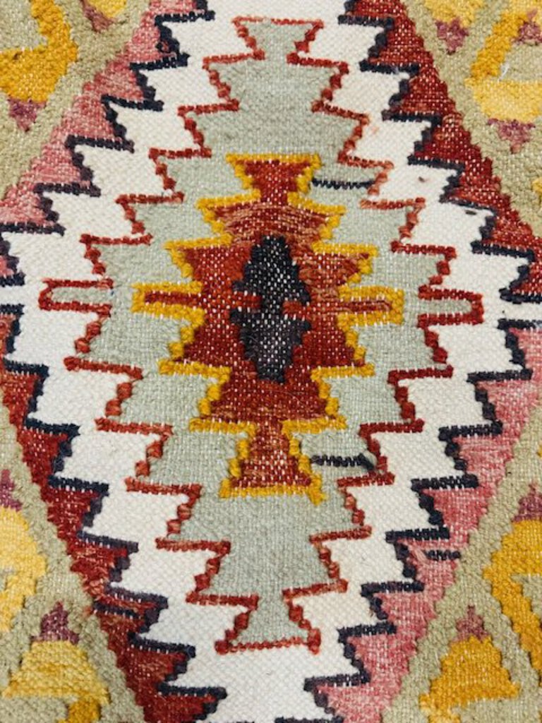 Turkish Anatolian Kilim Rug 120x95