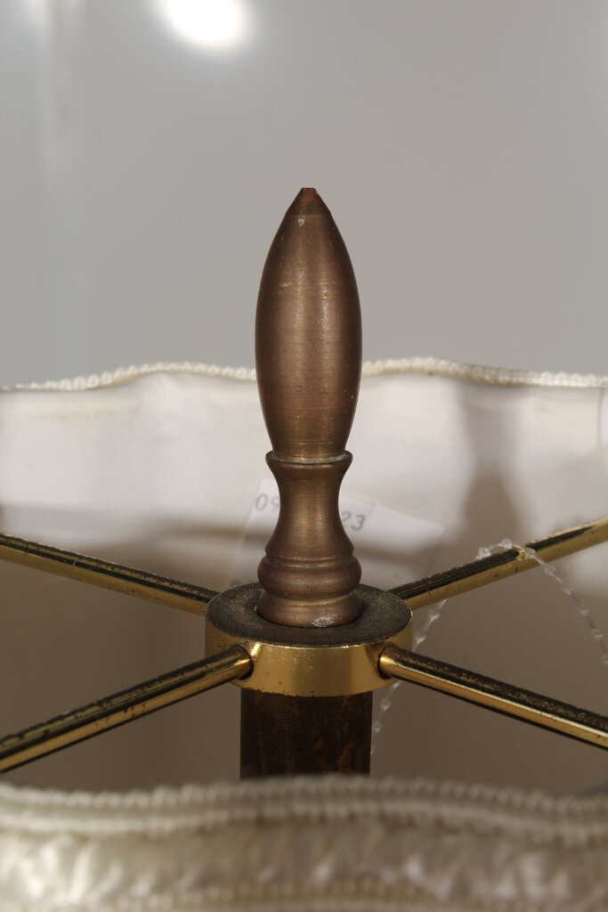 Antique Black and Brass Victorian 2 Light Lamp