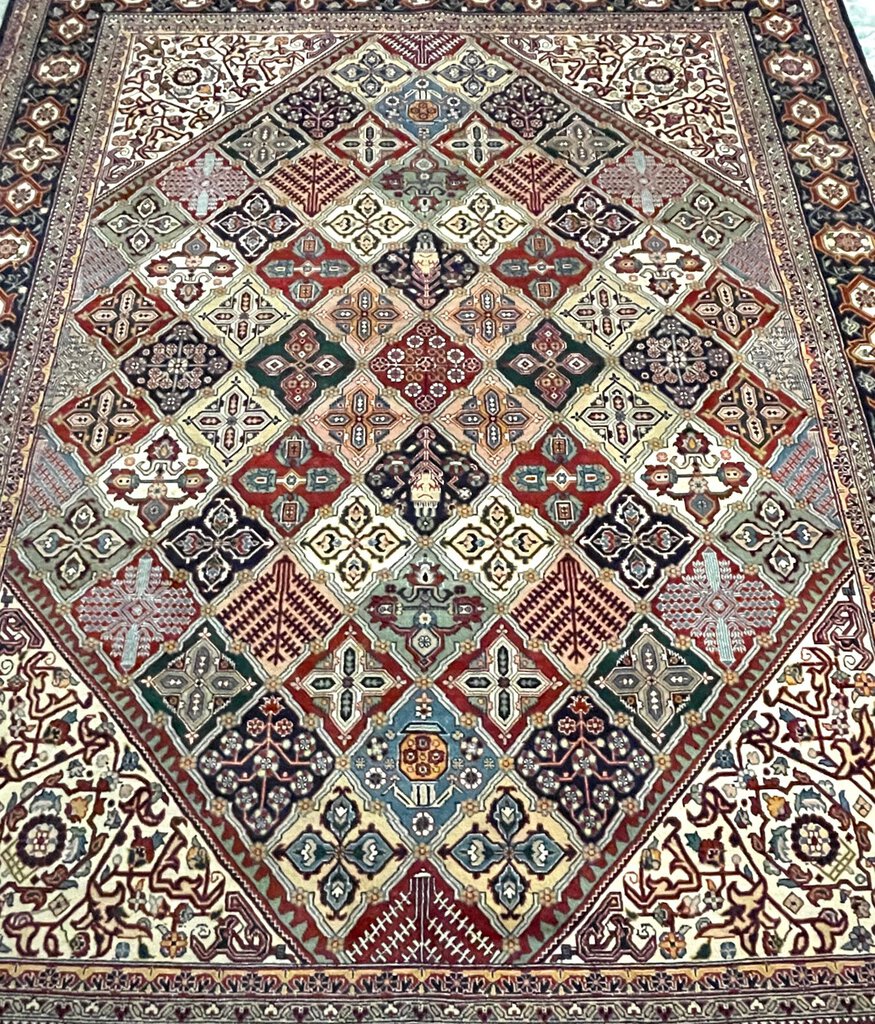 Persian Joshaghan Wool / Cotton Rug 94x123