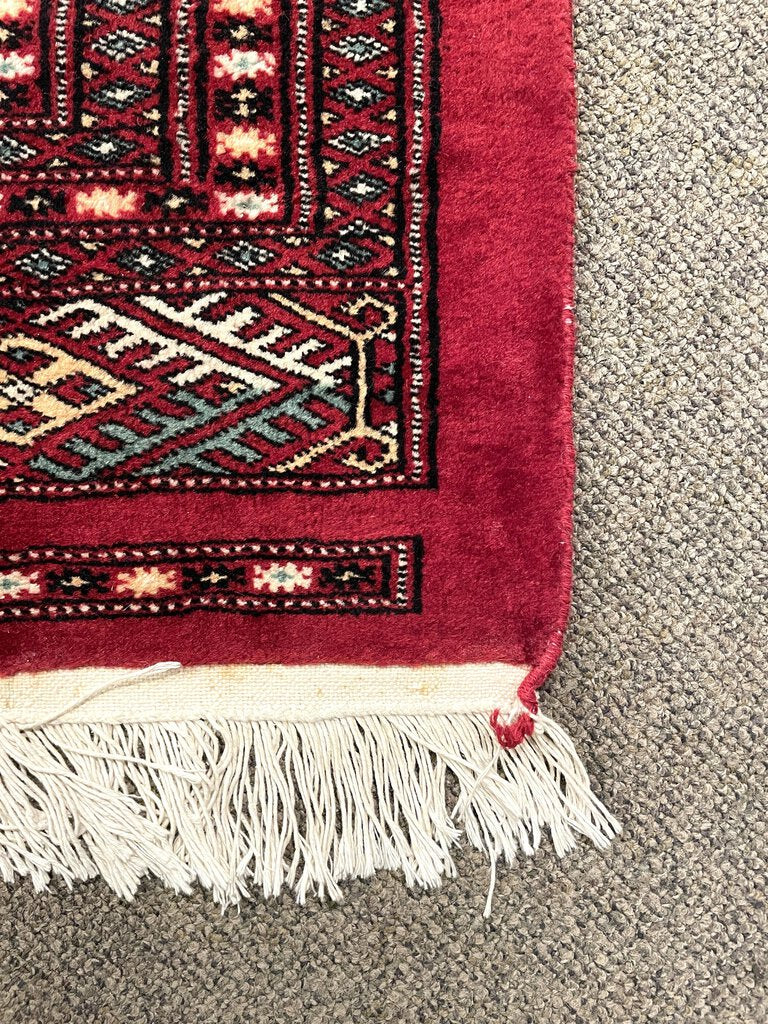 Pakistani Bokhara Rug - Silk on Wool Foundation