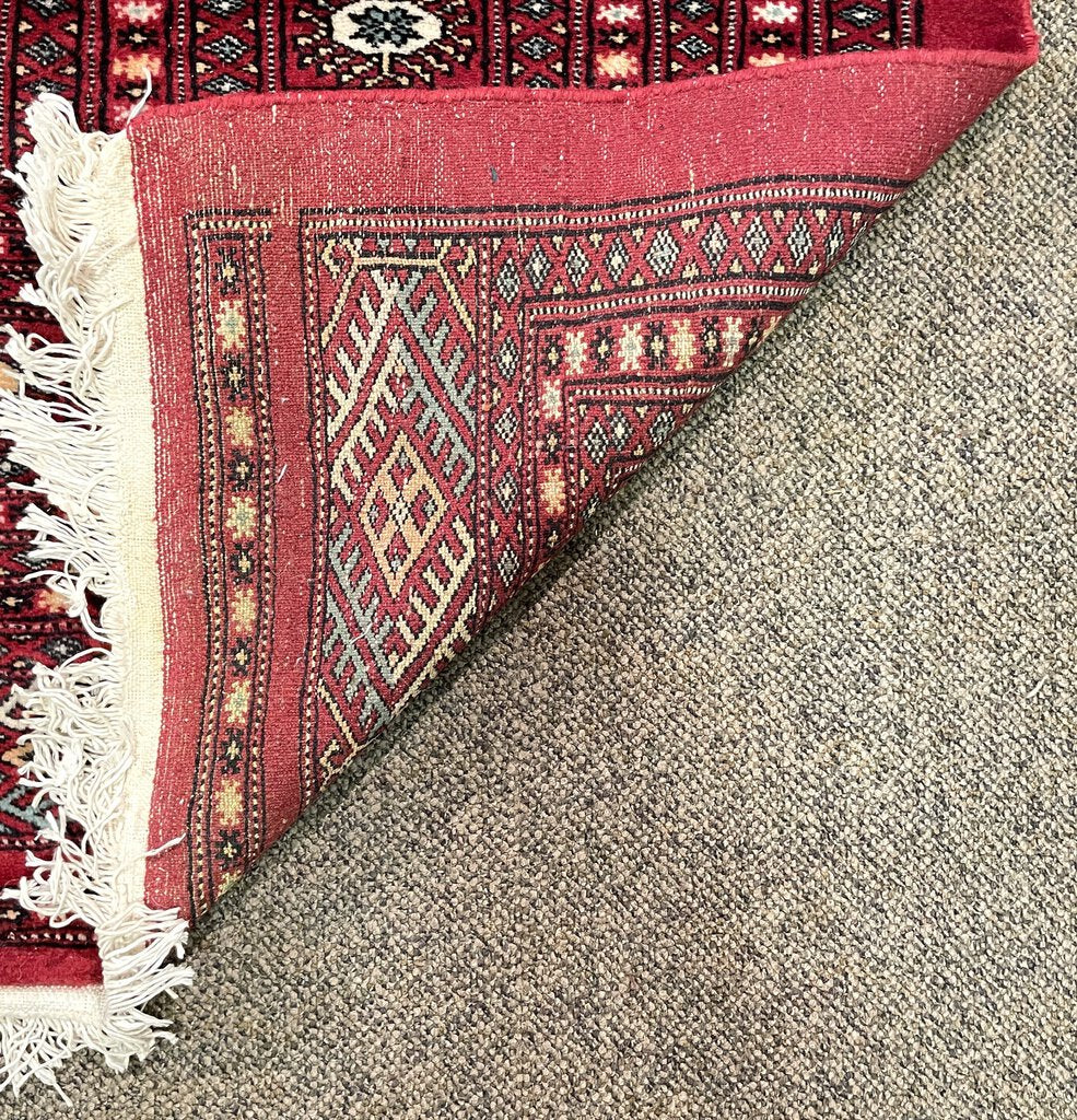 Pakistani Bokhara Rug - Silk on Wool Foundation