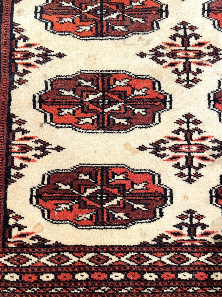 Pakistani Tekke Turkoman Rug - Wool on Cotton Foundation