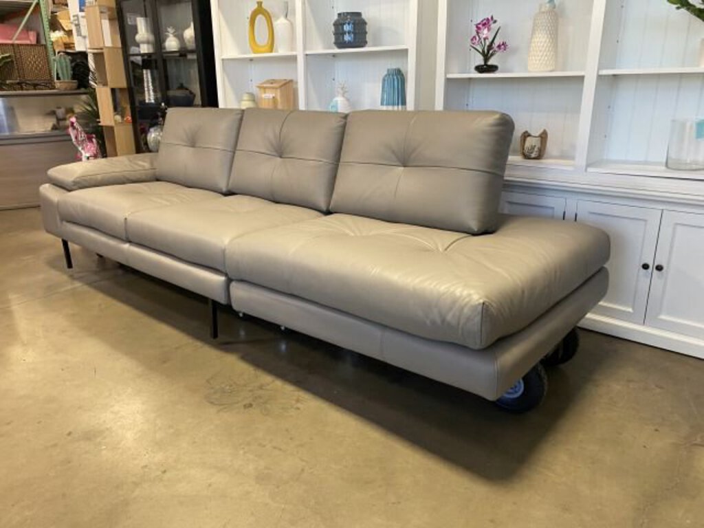 PRIVE LEATHER SECTIONAL SOFA