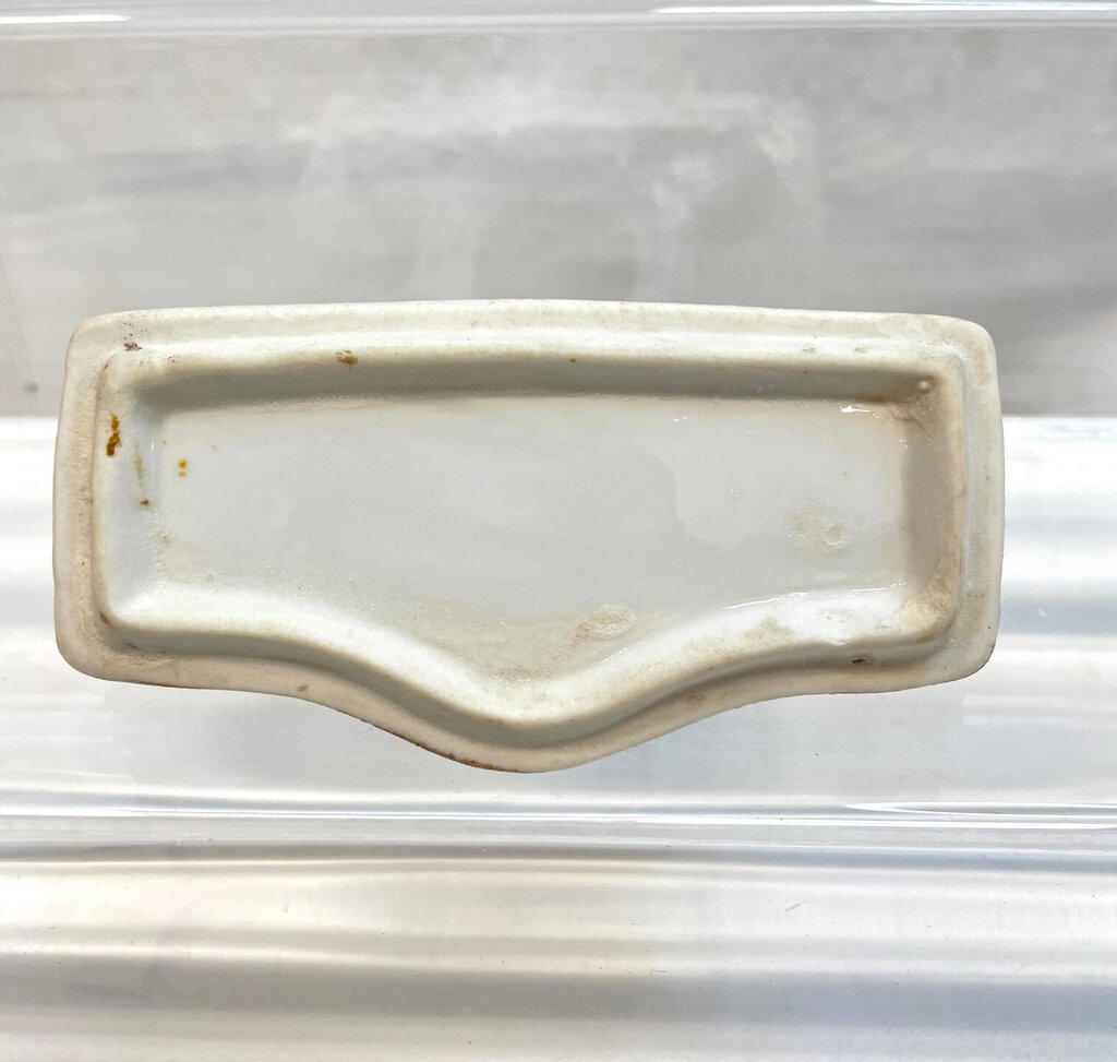 Vintage Victorian Fairing Trinket Box - Couch