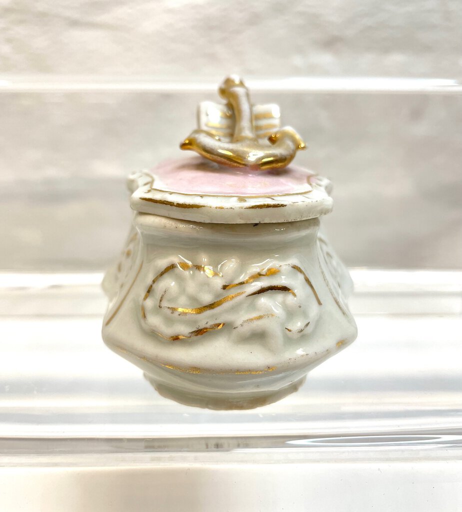 Vintage Victorian Fairing Trinket Box - Anchor