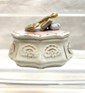 Vintage Victorian Fairing Trinket Box - Anchor