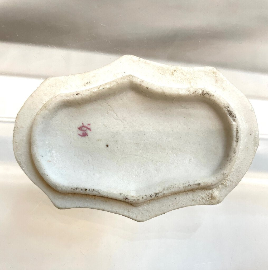 Vintage Victorian Fairing Trinket Box - Anchor