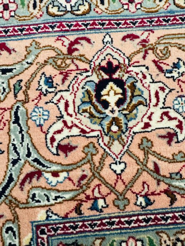 Persian Tabriz Wool / Cotton Rug 120 x 96