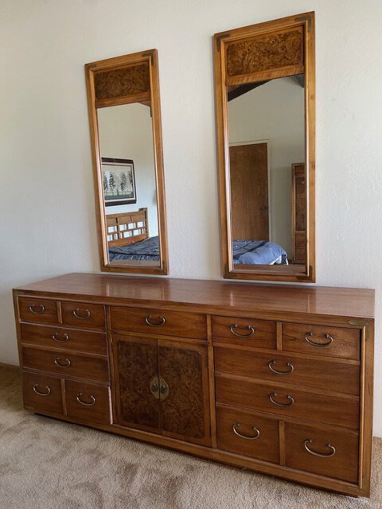 Thomasville Campaign Buffet / Dresser + 2 Mirrors 19x72x31