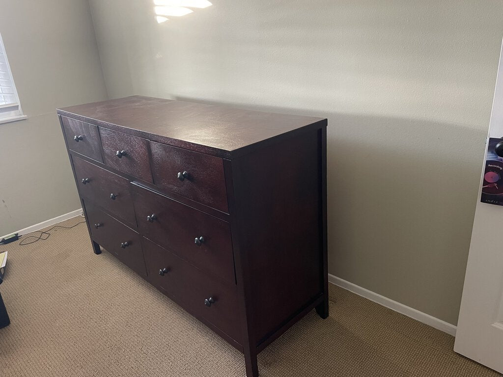 Dark Brown 7 Drawer Dresser 20x60x38