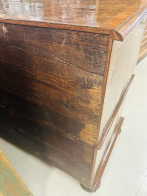 William And Mary Oyster Burl Chest Circa 1695
