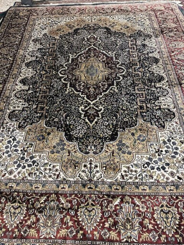 Indo Persian Wool Rug 8' x 10'