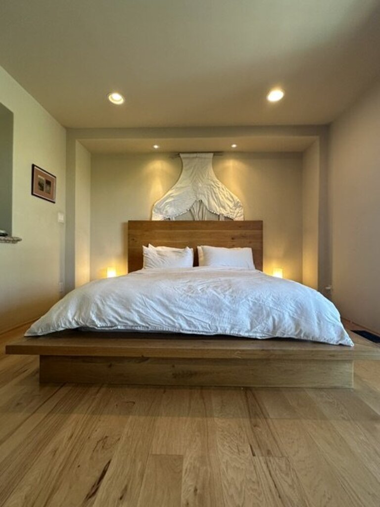 Restoration Hardware Queen Platform Bed (please measure)