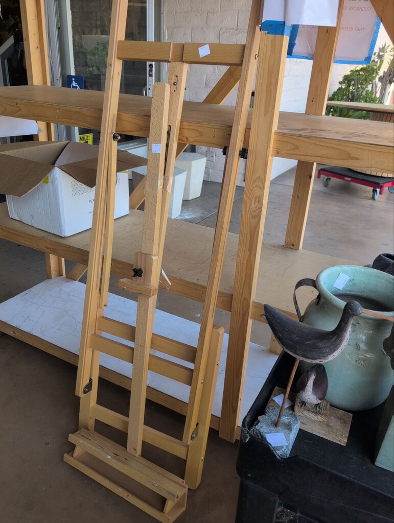 Wooden Studio Easel 20" W.