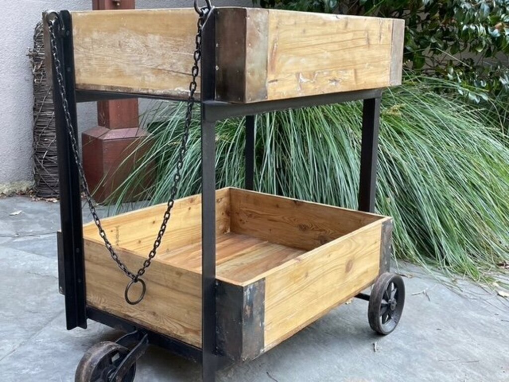 Industrial Famer Merchant Wagon 21x24x30