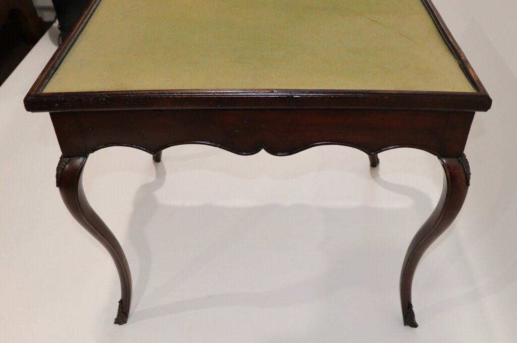 Vintage Chippendale Side Table 27x28x27