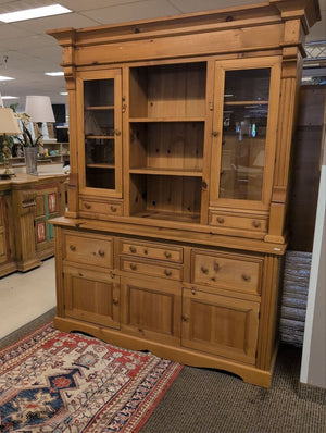 Maple Buffet w/ Hutch 64x20x84