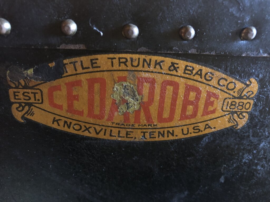Antique Steamer Trunk Circa 1900 (23x42x23)
