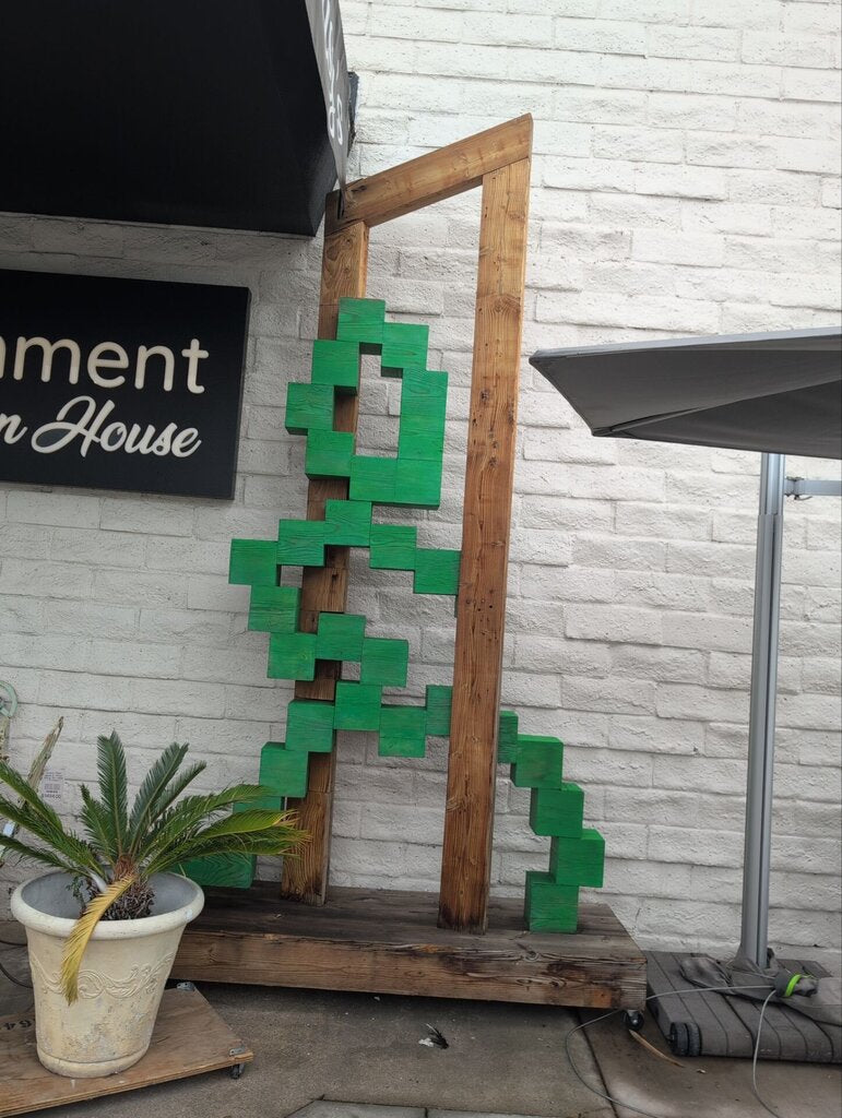 Pixelman" Sculpture (Commissioned by the City of Palm Desert) 11' x 7'.5"