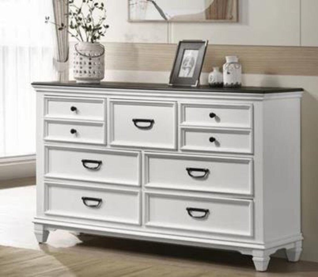 Roundhill Furniture Clelane 7 Drawer Dresser (Repair?)