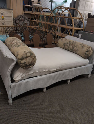 Lloyd Loom Daybed with Cushions & Pillows 75" W.