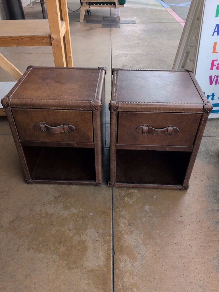 Restoration Hardware Antique Steamer Trunk Nightstands (pair) Orig $1000
