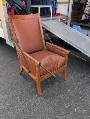 Dennis & Leen Reclining Lounge Chair