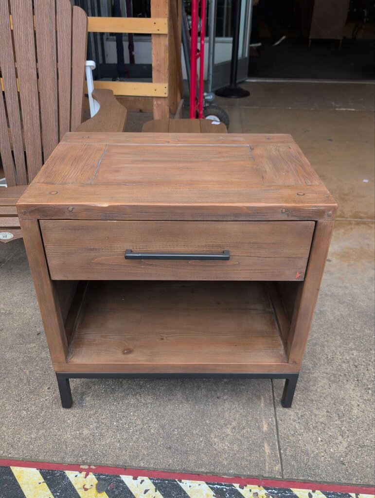 Pottery Barn Side Table With Drawer