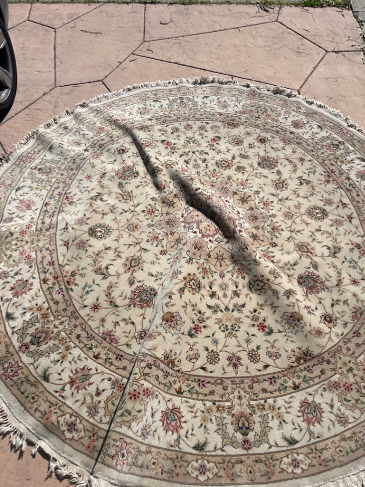 Round 8'x8' Persian Tabriz Sino Wool & Silk Rug