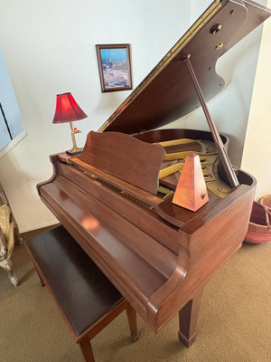 Yamaha Baby Grand Piano with Bench