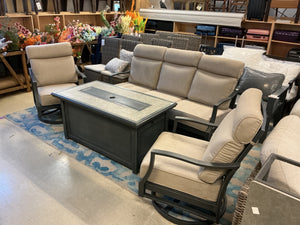 Descriptive image text