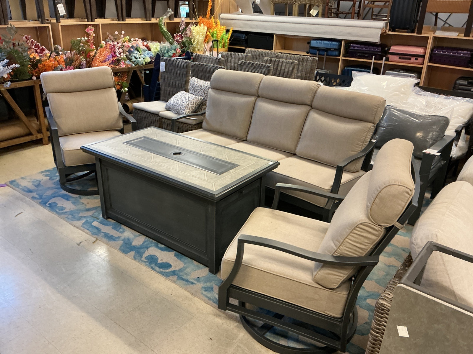 Sunvilla Havana four piece fire pit outdoor patio set