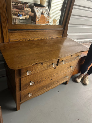 Small Dresser With Vanity Mirror