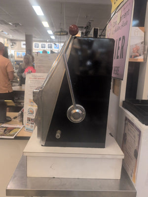 1965 Bally Sands Hotel 5 Cents Jennings Slot Machine