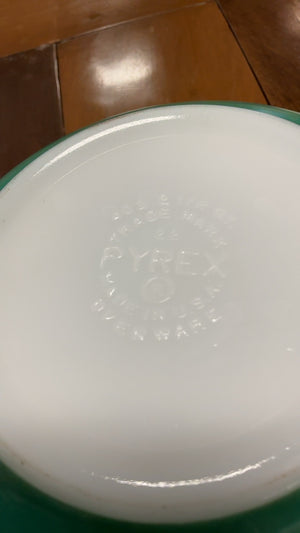 Vintage Pyrex Mixing Nesting Bowls