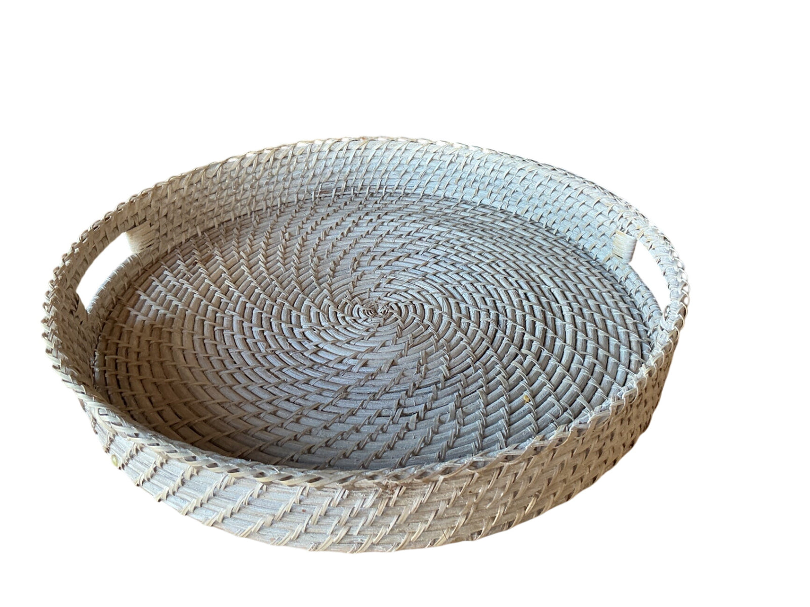 Round wicker tray