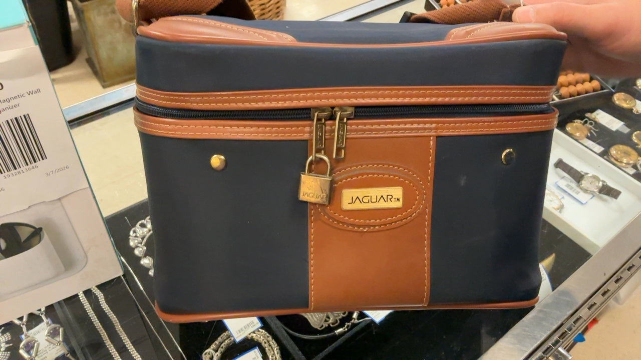 Vintage JAGUAR Cosmetic Overnight Bag Navy Blue
