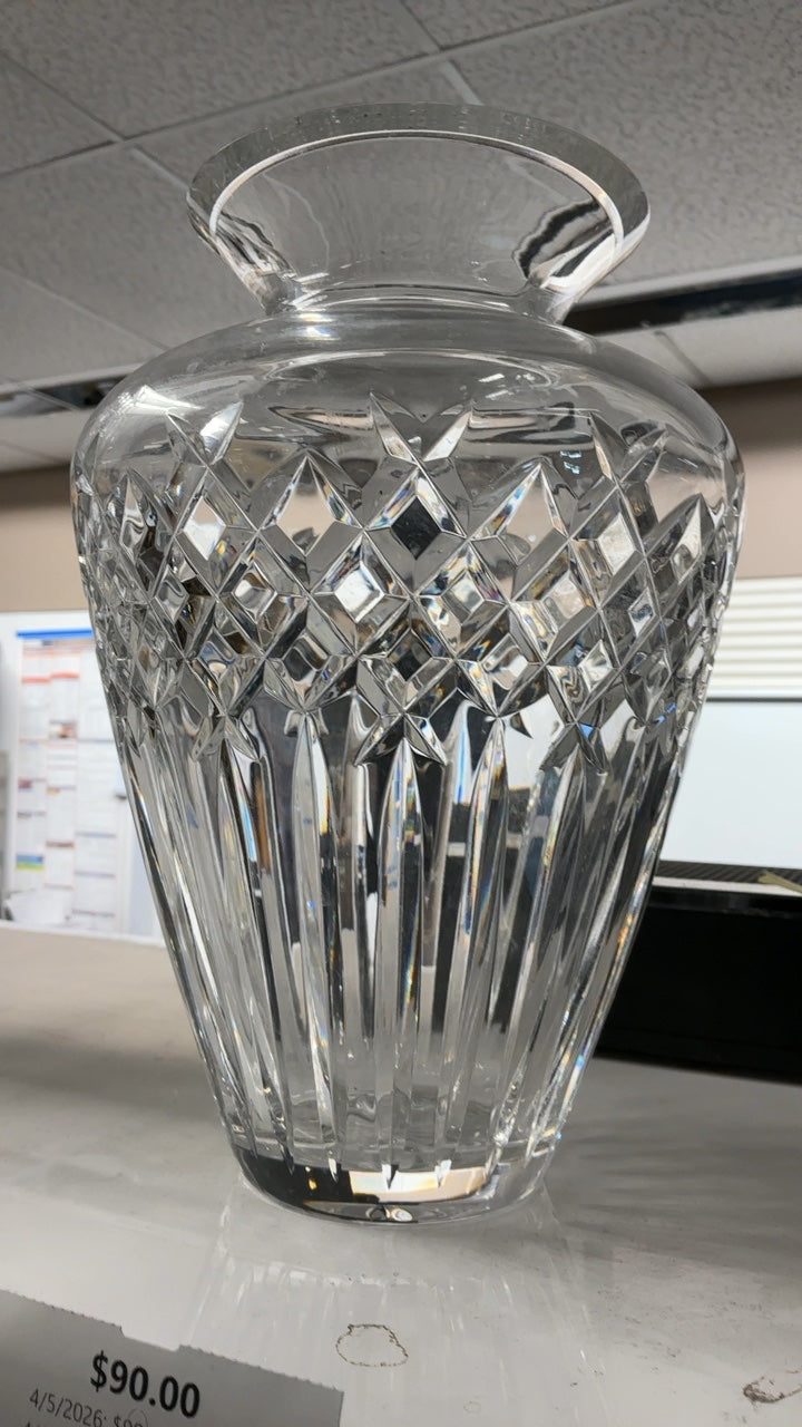 Waterford Vase Glenmede Pattern (Chip on Rim)