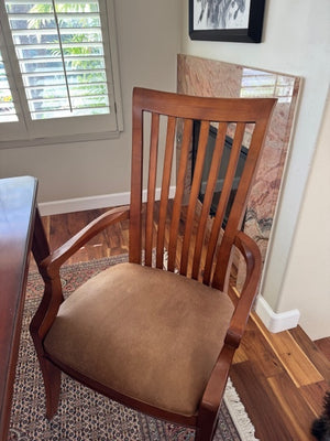 Thomasville Dining Set (table + 6 chairs + 2 Leaves + Leaf protector)