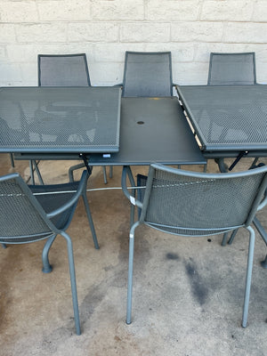EMU Topper Patio Table With 8 Chairs