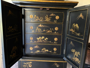 Hollywood Regency Chinoiserie Asian style Chest of Drawers