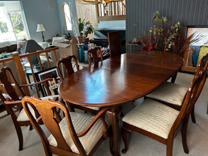 Dining Set ( table + 2 leaves+ 4 reg chairs + 2 captain chairs)