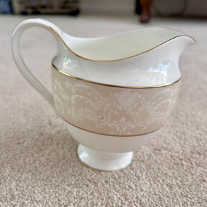 Meredith Wedgewood by Ralph Lauren Bone China 12 Place Settings (51 pc)