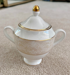 Meredith Wedgewood by Ralph Lauren Bone China 12 Place Settings (51 pc)