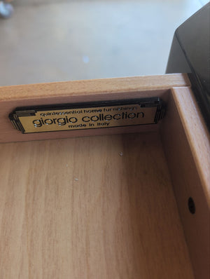 Giorgio Gloss Nightstand