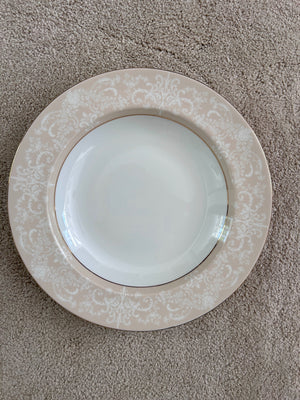 Meredith Wedgewood by Ralph Lauren Bone China 12 Place Settings (51 pc)